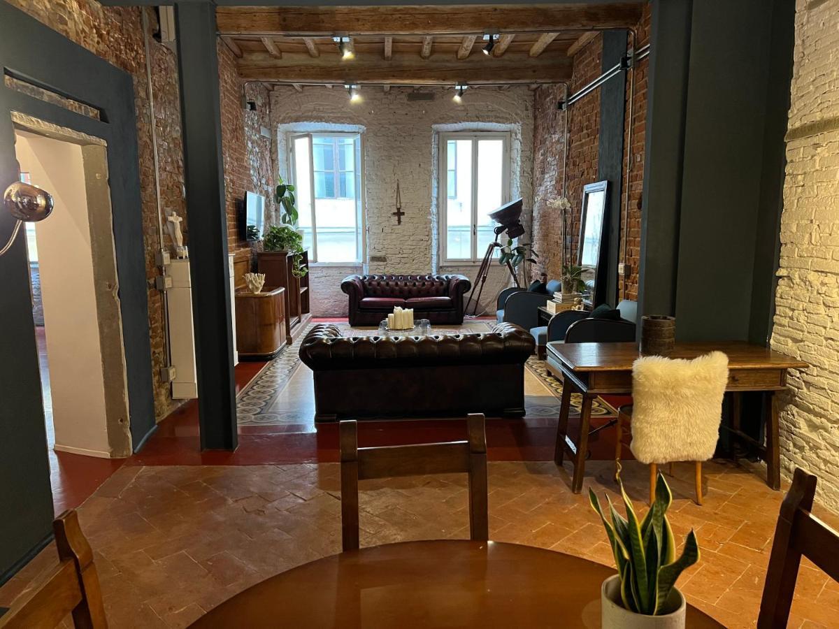 Velvet Loft - Santo Spirito Apartment فلورنس المظهر الخارجي الصورة