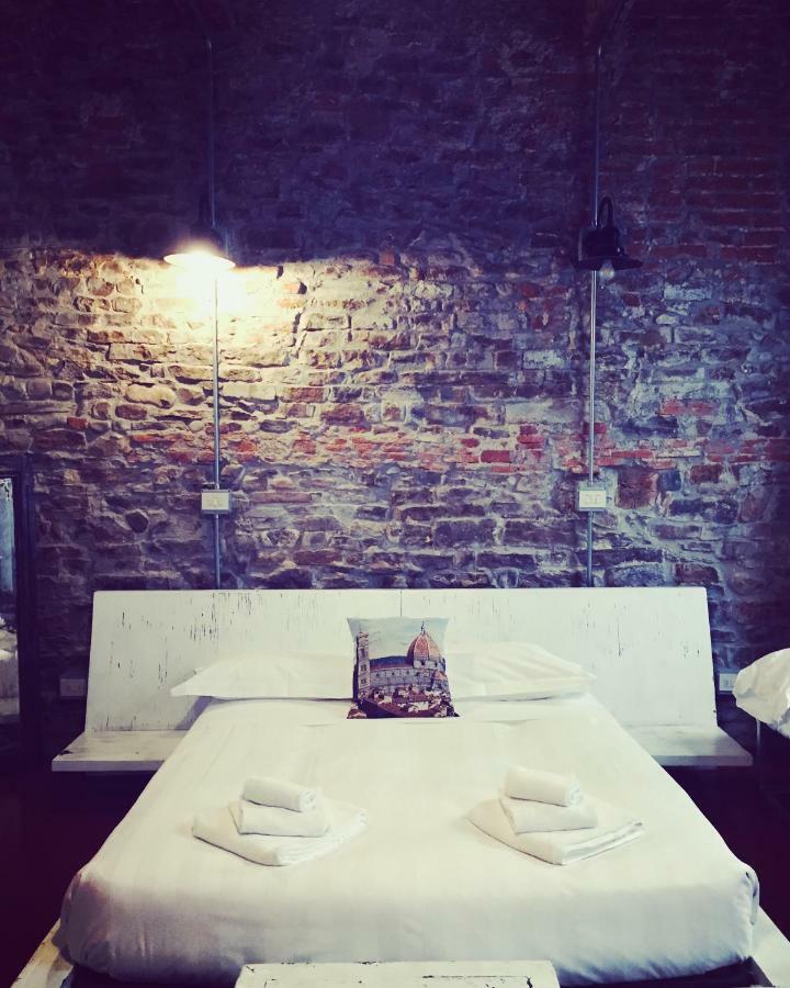 Velvet Loft - Santo Spirito Apartment فلورنس المظهر الخارجي الصورة