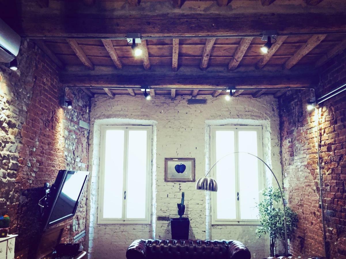 Velvet Loft - Santo Spirito Apartment فلورنس المظهر الخارجي الصورة