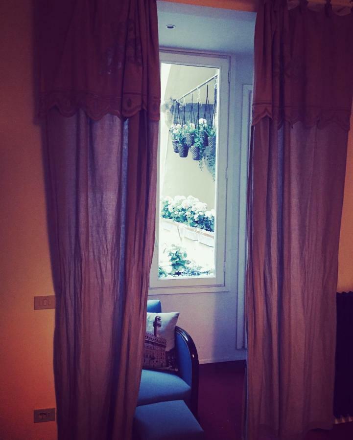 Velvet Loft - Santo Spirito Apartment فلورنس المظهر الخارجي الصورة